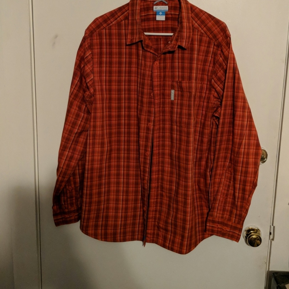 Men's Columbia long sleeve shirt